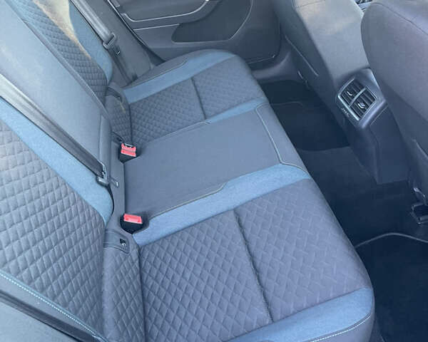 Фольксваген Гольф 2020 в Луцке на Automoto.ua Серый Фольксваген Гольф, объемом двигателя 1.97 л и пробегом 193 тыс. км за 17500 $, фото 27 на Automoto.ua