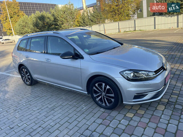 Фольксваген Гольф 2020 в Луцке на Automoto.ua Серый Фольксваген Гольф, объемом двигателя 1.97 л и пробегом 193 тыс. км за 17500 $, фото 5 на Automoto.ua