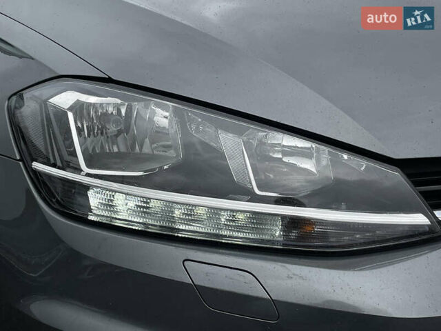 Серый Фольксваген Гольф, объемом двигателя 2 л и пробегом 197 тыс. км за 16790 $, фото 13 на Automoto.ua