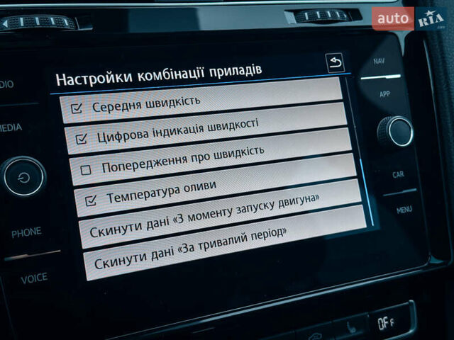 Серый Фольксваген Гольф, объемом двигателя 1.97 л и пробегом 193 тыс. км за 17200 $, фото 101 на Automoto.ua