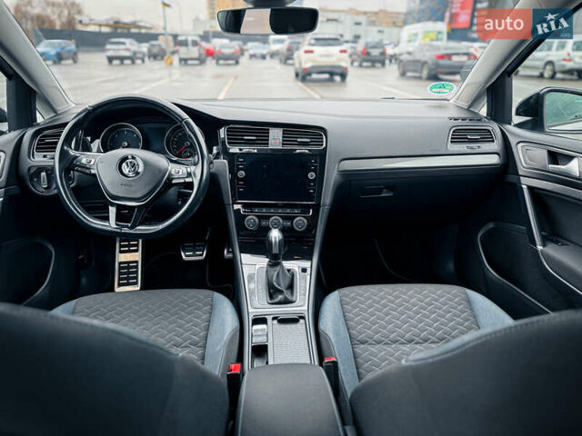 Серый Фольксваген Гольф, объемом двигателя 1.97 л и пробегом 193 тыс. км за 17200 $, фото 78 на Automoto.ua