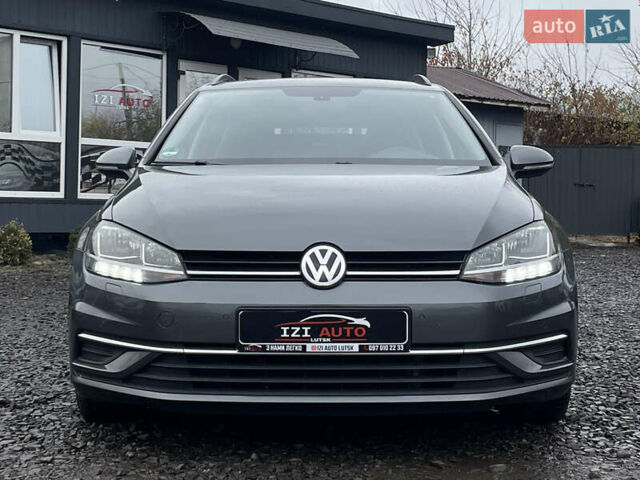 Серый Фольксваген Гольф, объемом двигателя 2 л и пробегом 197 тыс. км за 16790 $, фото 1 на Automoto.ua