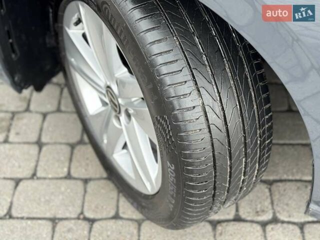 Серый Фольксваген Гольф, объемом двигателя 2 л и пробегом 160 тыс. км за 20800 $, фото 29 на Automoto.ua