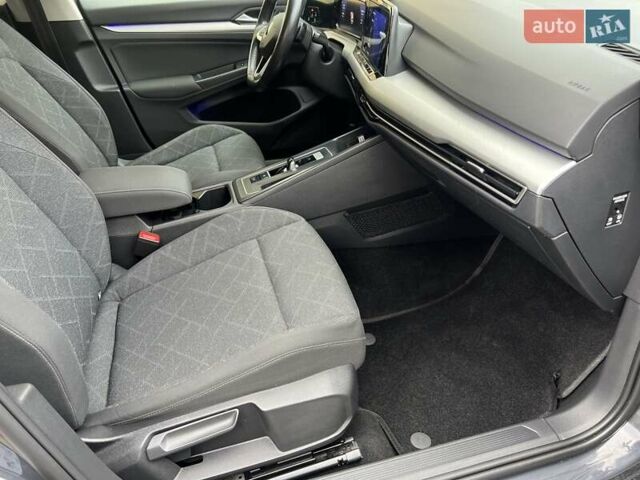 Серый Фольксваген Гольф, объемом двигателя 2 л и пробегом 211 тыс. км за 19899 $, фото 29 на Automoto.ua