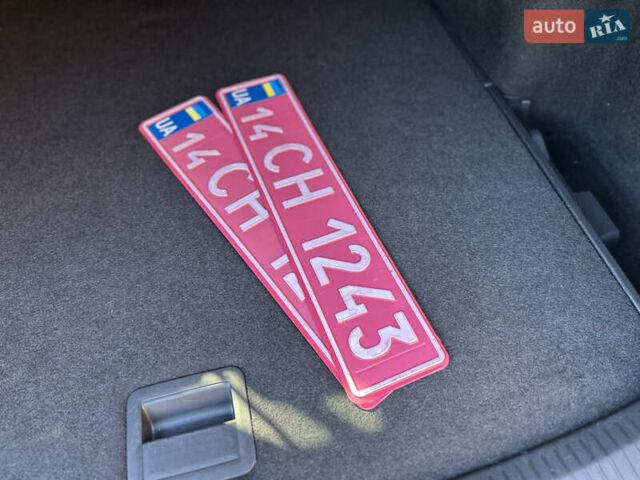 Серый Фольксваген Гольф, объемом двигателя 2 л и пробегом 219 тыс. км за 19699 $, фото 104 на Automoto.ua