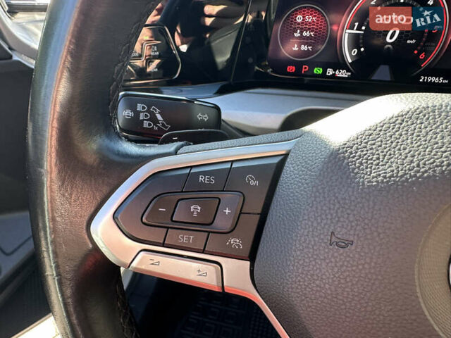 Серый Фольксваген Гольф, объемом двигателя 2 л и пробегом 219 тыс. км за 19699 $, фото 90 на Automoto.ua