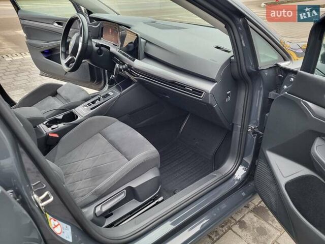 Серый Фольксваген Гольф, объемом двигателя 1.97 л и пробегом 307 тыс. км за 18900 $, фото 14 на Automoto.ua