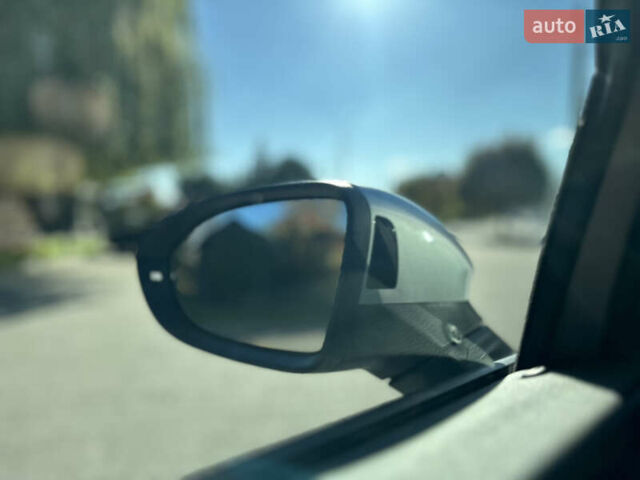 Серый Фольксваген Гольф, объемом двигателя 2 л и пробегом 219 тыс. км за 19699 $, фото 72 на Automoto.ua