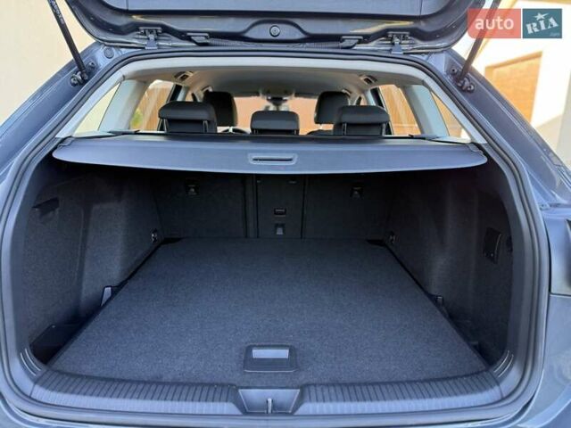 Серый Фольксваген Гольф, объемом двигателя 2 л и пробегом 167 тыс. км за 19990 $, фото 44 на Automoto.ua