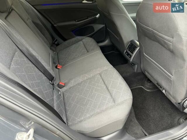 Серый Фольксваген Гольф, объемом двигателя 2 л и пробегом 211 тыс. км за 19899 $, фото 31 на Automoto.ua
