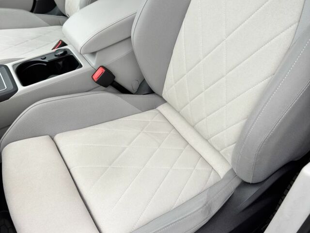 Серый Фольксваген Гольф, объемом двигателя 2 л и пробегом 184 тыс. км за 23500 $, фото 10 на Automoto.ua