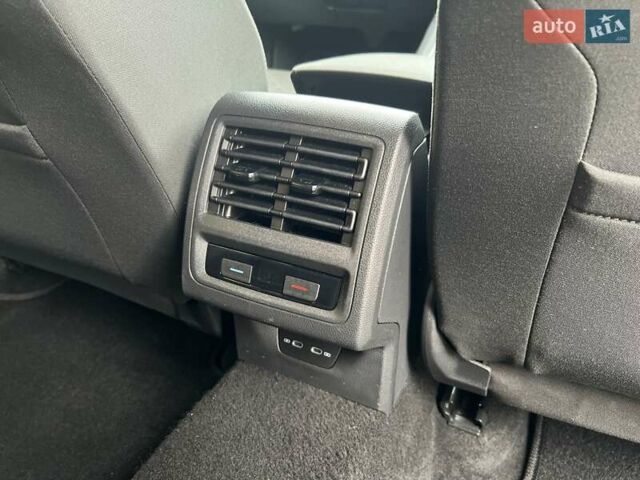 Серый Фольксваген Гольф, объемом двигателя 2 л и пробегом 211 тыс. км за 19899 $, фото 32 на Automoto.ua