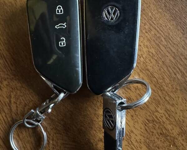 Серый Фольксваген Гольф, объемом двигателя 2 л и пробегом 160 тыс. км за 20800 $, фото 47 на Automoto.ua