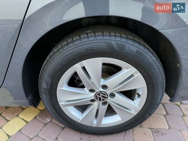 Серый Фольксваген Гольф, объемом двигателя 2 л и пробегом 167 тыс. км за 19990 $, фото 56 на Automoto.ua