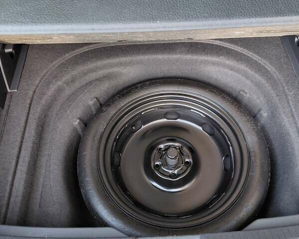 Серый Фольксваген Гольф, объемом двигателя 2 л и пробегом 146 тыс. км за 19200 $, фото 15 на Automoto.ua