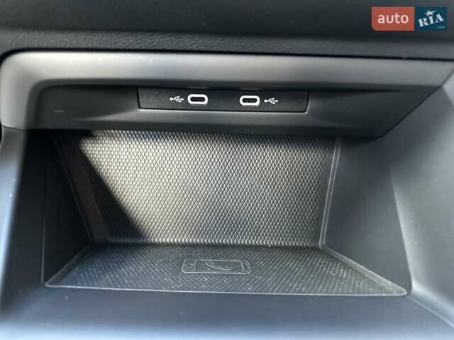 Серый Фольксваген Гольф, объемом двигателя 2 л и пробегом 215 тыс. км за 19300 $, фото 26 на Automoto.ua