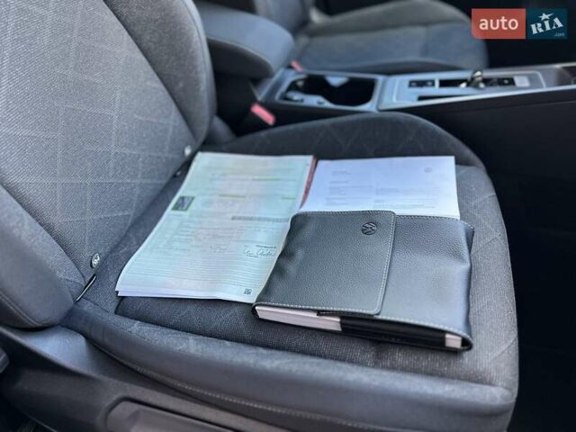 Серый Фольксваген Гольф, объемом двигателя 2 л и пробегом 215 тыс. км за 19300 $, фото 45 на Automoto.ua