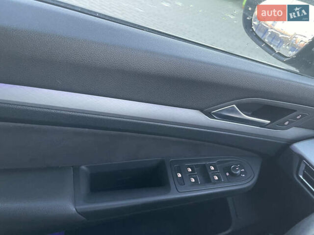 Серый Фольксваген Гольф, объемом двигателя 1.97 л и пробегом 182 тыс. км за 24500 $, фото 29 на Automoto.ua