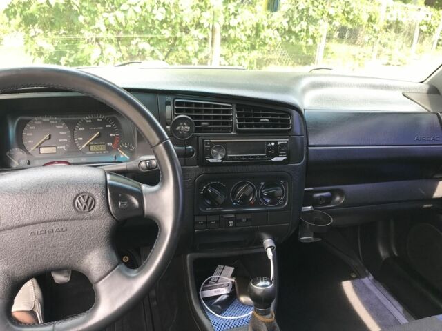 Синий Фольксваген Гольф, объемом двигателя 0 л и пробегом 80 тыс. км за 4000 $, фото 6 на Automoto.ua