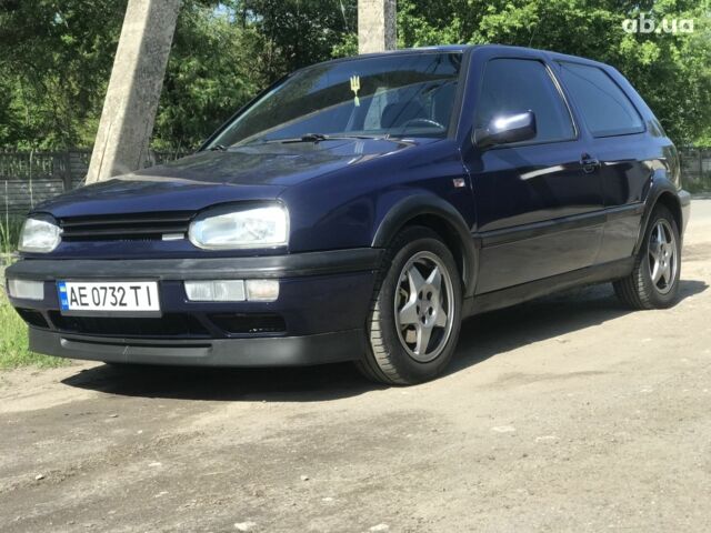 Синий Фольксваген Гольф, объемом двигателя 0 л и пробегом 80 тыс. км за 4000 $, фото 1 на Automoto.ua