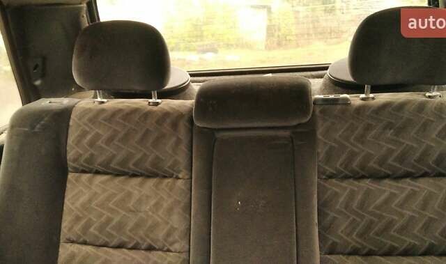 Синій Фольксваген Гольф, об'ємом двигуна 1.78 л та пробігом 370 тис. км за 1300 $, фото 1 на Automoto.ua