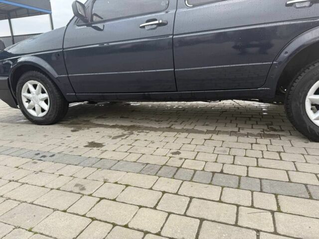 Синий Фольксваген Гольф, объемом двигателя 1.6 л и пробегом 378 тыс. км за 1700 $, фото 10 на Automoto.ua