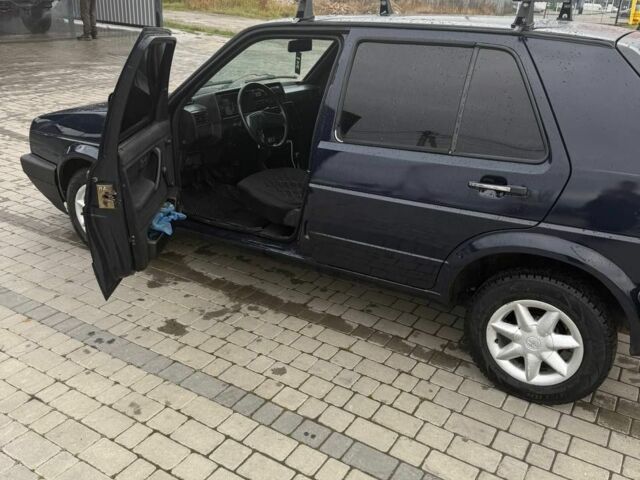 Синий Фольксваген Гольф, объемом двигателя 1.6 л и пробегом 378 тыс. км за 1700 $, фото 6 на Automoto.ua