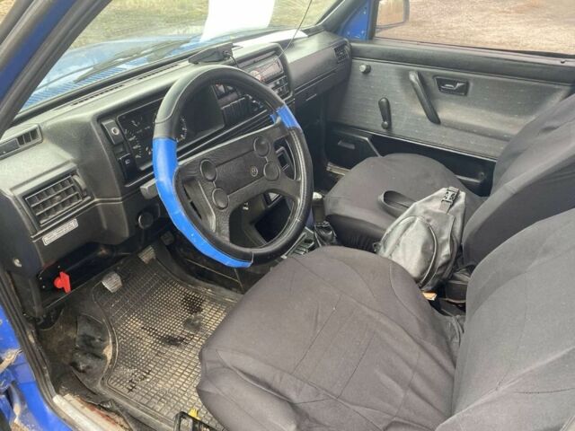 Синій Фольксваген Гольф, об'ємом двигуна 1.8 л та пробігом 400 тис. км за 1400 $, фото 7 на Automoto.ua