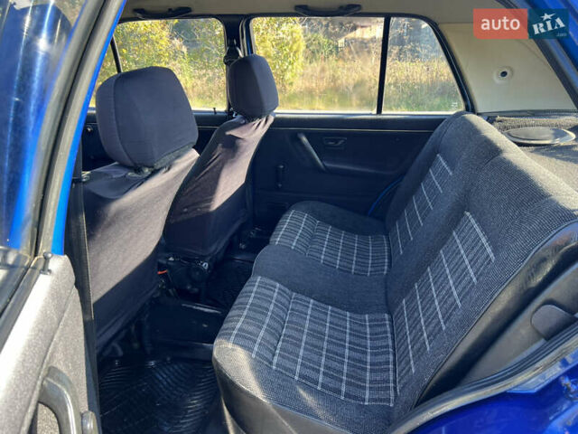 Синий Фольксваген Гольф, объемом двигателя 1.27 л и пробегом 300 тыс. км за 1550 $, фото 16 на Automoto.ua