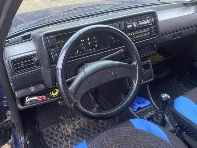 Синий Фольксваген Гольф, объемом двигателя 1.6 л и пробегом 286 тыс. км за 1500 $, фото 10 на Automoto.ua