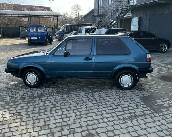 Синий Фольксваген Гольф, объемом двигателя 1.6 л и пробегом 300 тыс. км за 899 $, фото 3 на Automoto.ua