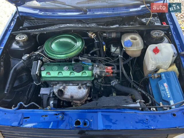 Синий Фольксваген Гольф, объемом двигателя 1.27 л и пробегом 300 тыс. км за 1550 $, фото 25 на Automoto.ua