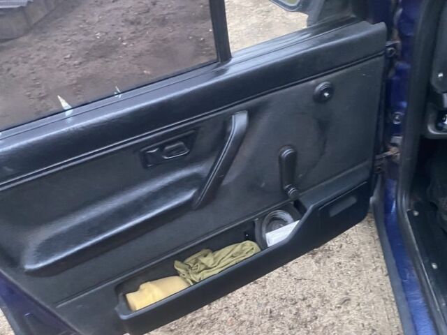 Синий Фольксваген Гольф, объемом двигателя 1.6 л и пробегом 286 тыс. км за 1500 $, фото 11 на Automoto.ua