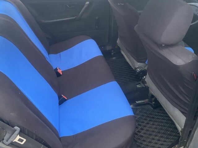 Синий Фольксваген Гольф, объемом двигателя 1.6 л и пробегом 286 тыс. км за 1500 $, фото 9 на Automoto.ua