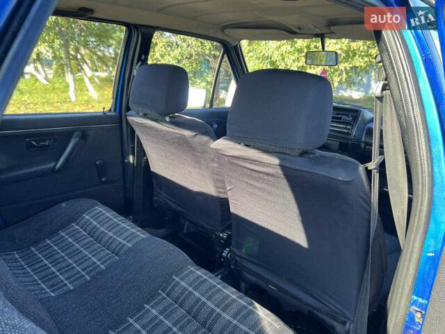 Синий Фольксваген Гольф, объемом двигателя 1.27 л и пробегом 300 тыс. км за 1550 $, фото 22 на Automoto.ua