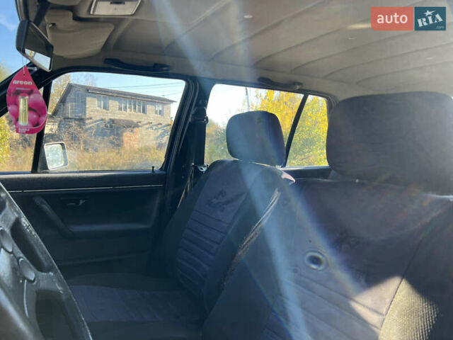 Синий Фольксваген Гольф, объемом двигателя 1.27 л и пробегом 300 тыс. км за 1550 $, фото 14 на Automoto.ua