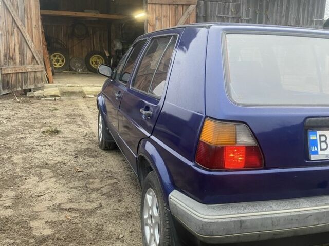 Синий Фольксваген Гольф, объемом двигателя 1.6 л и пробегом 286 тыс. км за 1500 $, фото 4 на Automoto.ua