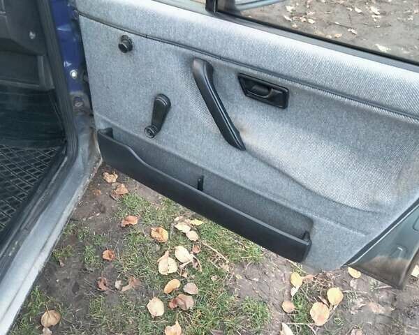 Синий Фольксваген Гольф, объемом двигателя 1.78 л и пробегом 475 тыс. км за 1220 $, фото 14 на Automoto.ua