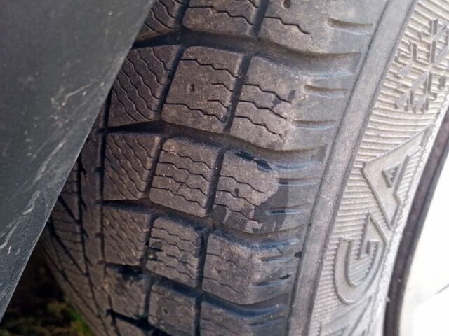 Синий Фольксваген Гольф, объемом двигателя 1.6 л и пробегом 500 тыс. км за 1500 $, фото 2 на Automoto.ua