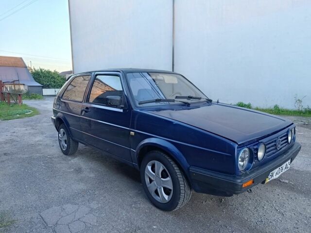 Синий Фольксваген Гольф, объемом двигателя 1.6 л и пробегом 370 тыс. км за 850 $, фото 1 на Automoto.ua