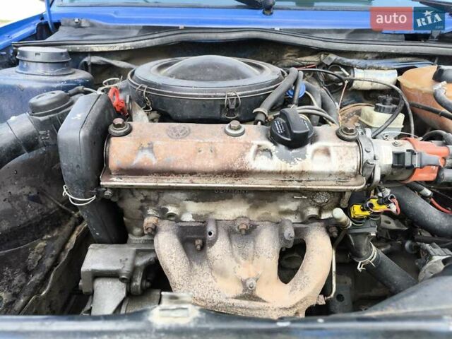 Синій Фольксваген Гольф, об'ємом двигуна 1.3 л та пробігом 714 тис. км за 1500 $, фото 5 на Automoto.ua