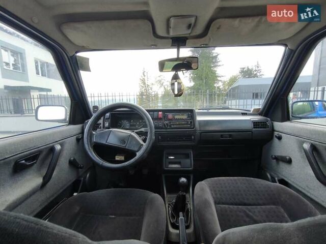 Синій Фольксваген Гольф, об'ємом двигуна 1.3 л та пробігом 714 тис. км за 1500 $, фото 3 на Automoto.ua