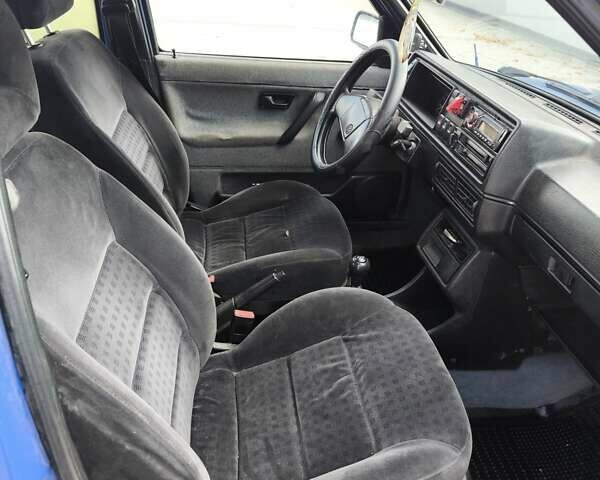 Синій Фольксваген Гольф, об'ємом двигуна 1.3 л та пробігом 714 тис. км за 1500 $, фото 7 на Automoto.ua