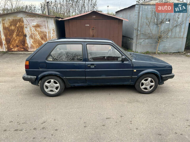 Синий Фольксваген Гольф, объемом двигателя 1.27 л и пробегом 313 тыс. км за 950 $, фото 4 на Automoto.ua