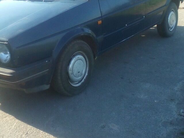 Синий Фольксваген Гольф, объемом двигателя 0 л и пробегом 300 тыс. км за 800 $, фото 1 на Automoto.ua