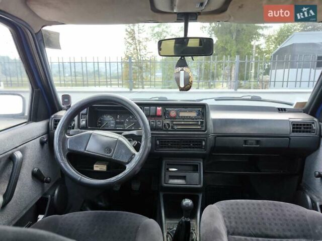 Синій Фольксваген Гольф, об'ємом двигуна 1.3 л та пробігом 714 тис. км за 1500 $, фото 6 на Automoto.ua