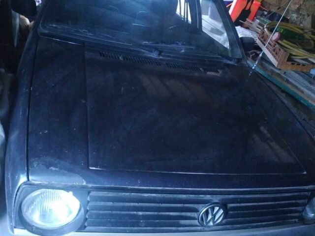 Синий Фольксваген Гольф, объемом двигателя 1.3 л и пробегом 350 тыс. км за 1100 $, фото 5 на Automoto.ua