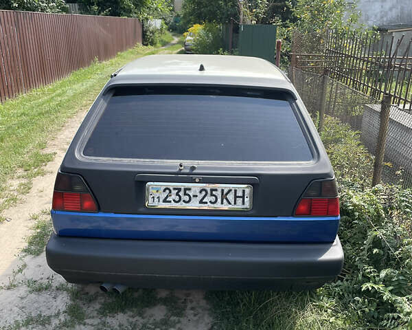 Синий Фольксваген Гольф, объемом двигателя 1.8 л и пробегом 400 тыс. км за 1700 $, фото 2 на Automoto.ua