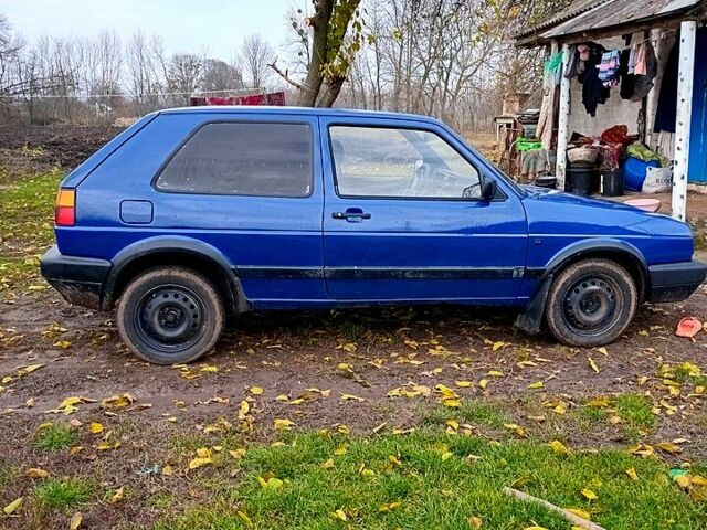 Синий Фольксваген Гольф, объемом двигателя 1.6 л и пробегом 87 тыс. км за 1000 $, фото 1 на Automoto.ua