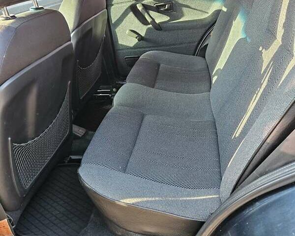 Синий Фольксваген Гольф, объемом двигателя 1.27 л и пробегом 500 тыс. км за 2300 $, фото 3 на Automoto.ua